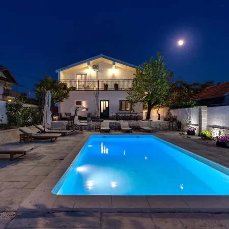 فيلة Little Paradise With A Private Pool, 4 Bedrooms, 2 Living Areas, 3km From The In